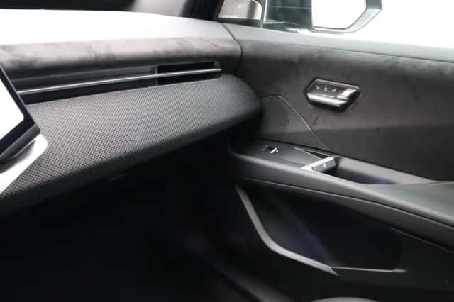 BMW iX3 (2026) thumbnail 15