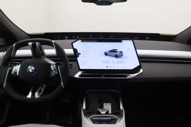BMW iX3 (2026) thumbnail 12