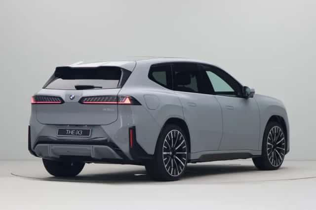 BMW iX3 (2026) thumbnail 8