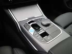 BMW i4 (2026) thumbnail 18