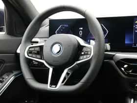 BMW 3-Serie (2025) thumbnail 2