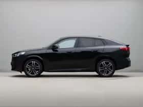 BMW iX2 (2025) thumbnail 12