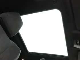 BMW iX2 (2025) thumbnail 24