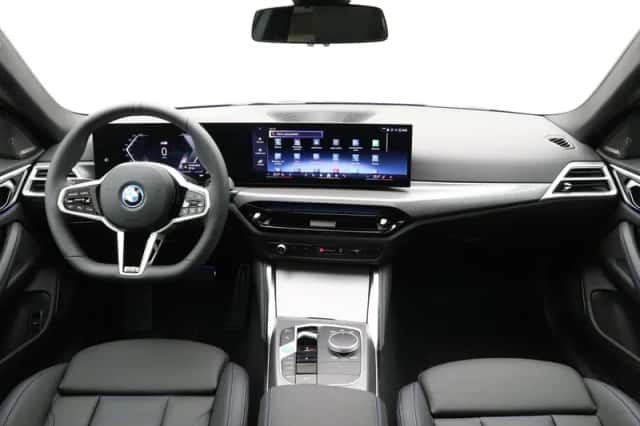 BMW i4 (2025) thumbnail 13