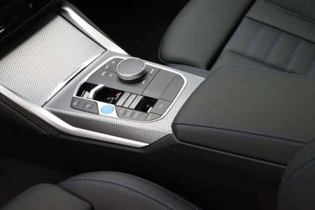 BMW i4 (2025) thumbnail 17