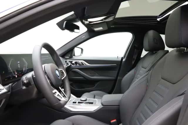 BMW i4 (2025) thumbnail 5