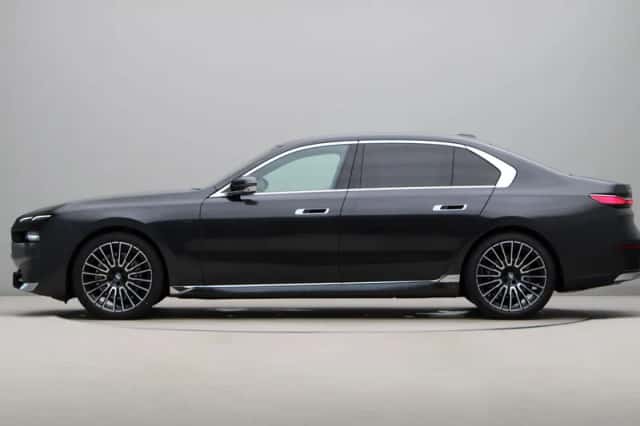 BMW 7-Serie (2025) thumbnail 12