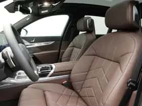 BMW 7-Serie (2025) thumbnail 5