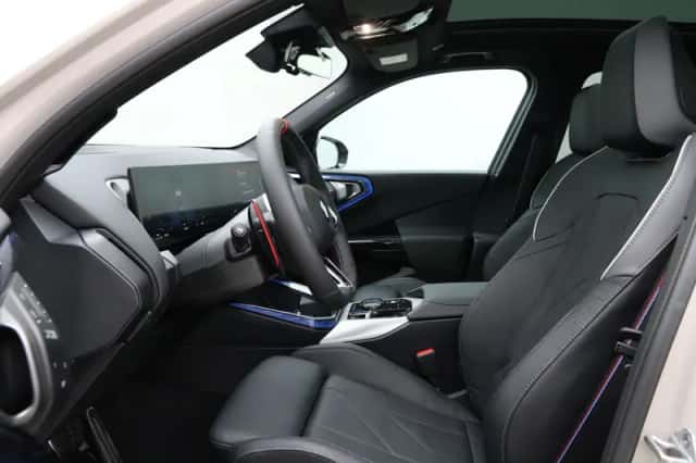 BMW X3 (2026) thumbnail 5