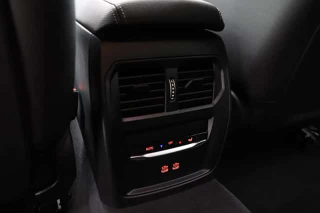 BMW i4 (2025) thumbnail 16
