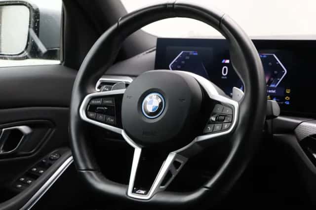 BMW 3-Serie (2025) thumbnail 2