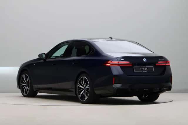 BMW i5 (2026) thumbnail 11
