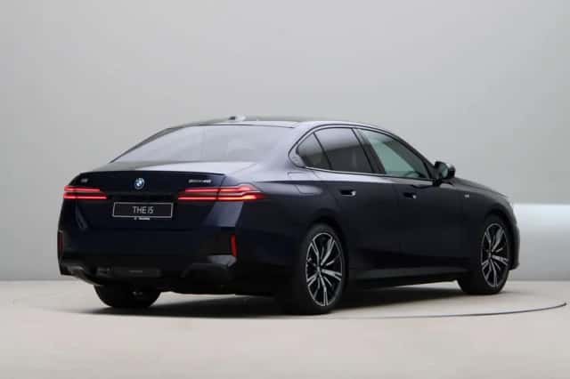 BMW i5 (2026) thumbnail 9