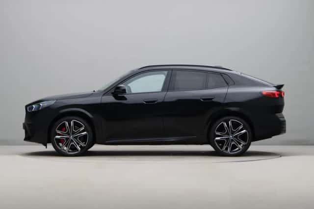 BMW iX2 (2026) thumbnail 12