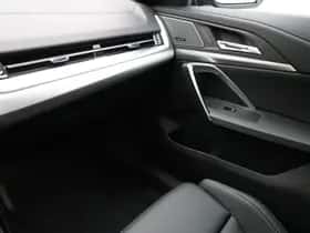 BMW iX2 (2026) thumbnail 16