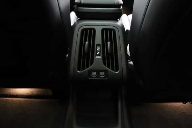 BMW iX2 (2026) thumbnail 19