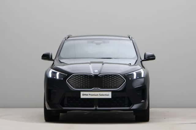 BMW iX2 (2026) thumbnail 6