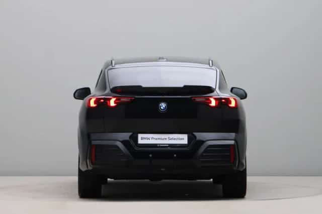 BMW iX2 (2026) thumbnail 10