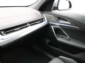 BMW iX2 (2026) thumbnail 13