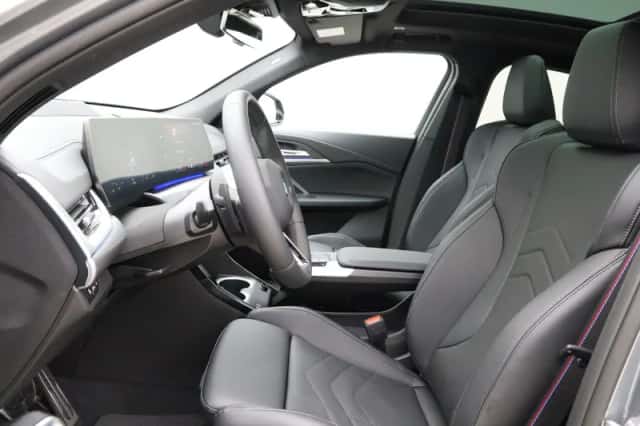 BMW iX2 (2026) thumbnail 19