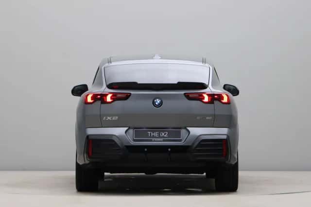 BMW iX2 (2026) thumbnail 6
