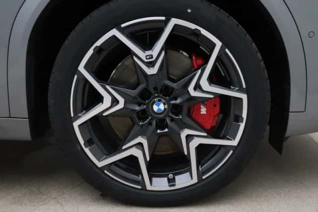 BMW iX2 (2026) thumbnail 9