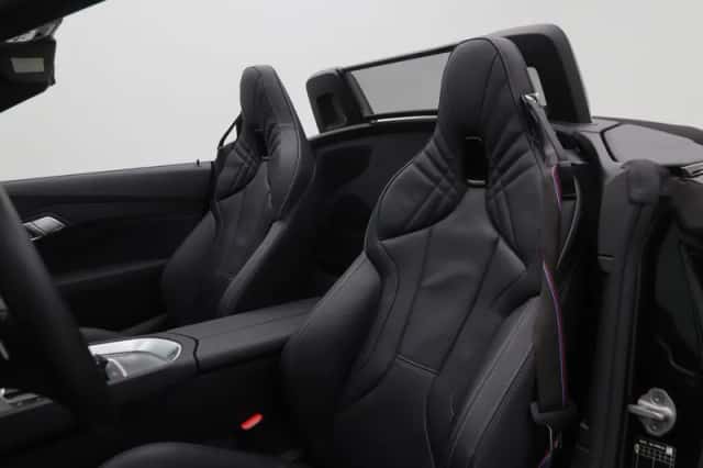BMW Z4 (2025) thumbnail 6