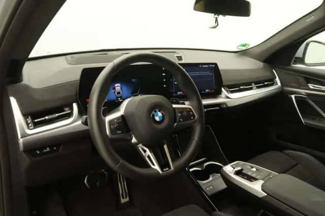 BMW X2 (2025) thumbnail 13