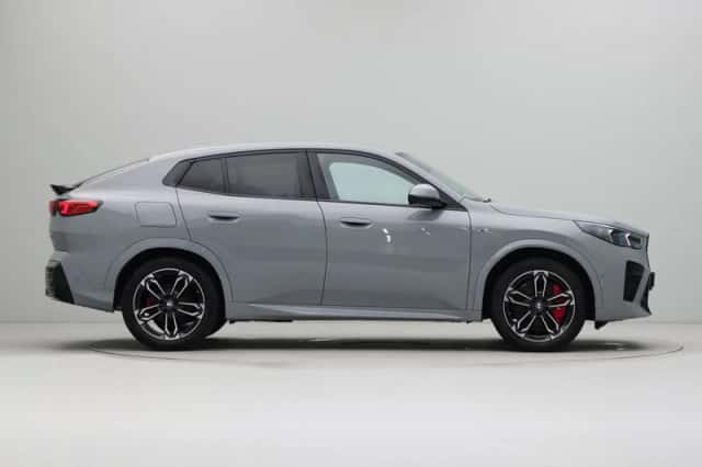 BMW X2 (2025) thumbnail 8