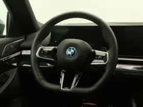 BMW 5-Serie (2025) thumbnail 2