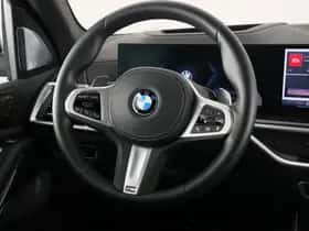 BMW X7 (2025) thumbnail 2