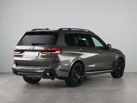 BMW X7 (2025) thumbnail 10