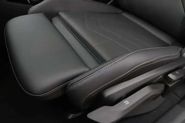 BMW iX2 (2026) thumbnail 16