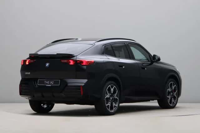 BMW iX2 (2026) thumbnail 9
