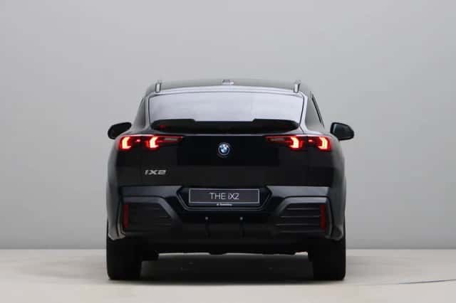 BMW iX2 (2026) thumbnail 10