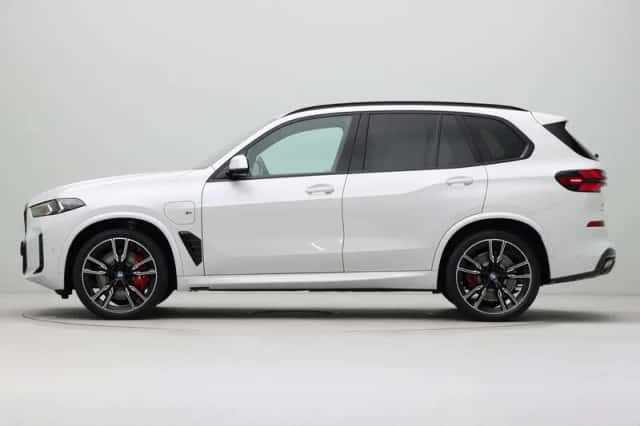 BMW X5 (2026) thumbnail 8