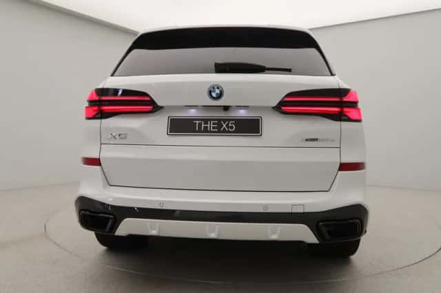 BMW X5 (2026) thumbnail 9