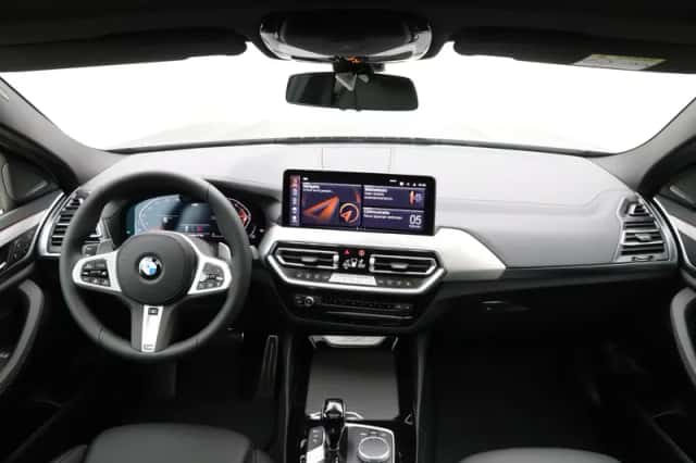 BMW X4 (2026) thumbnail 13