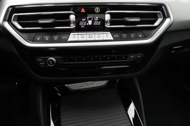 BMW X4 (2026) thumbnail 14