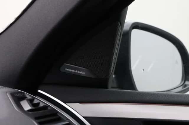 BMW X4 (2026) thumbnail 24