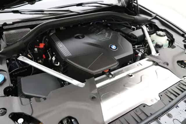 BMW X4 (2026) thumbnail 4
