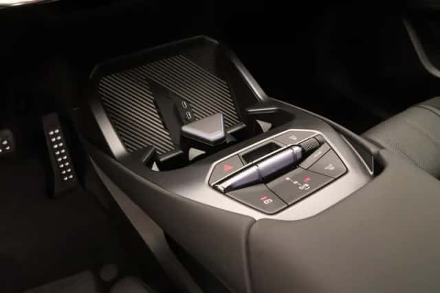 BMW iX3 (2026) thumbnail 14