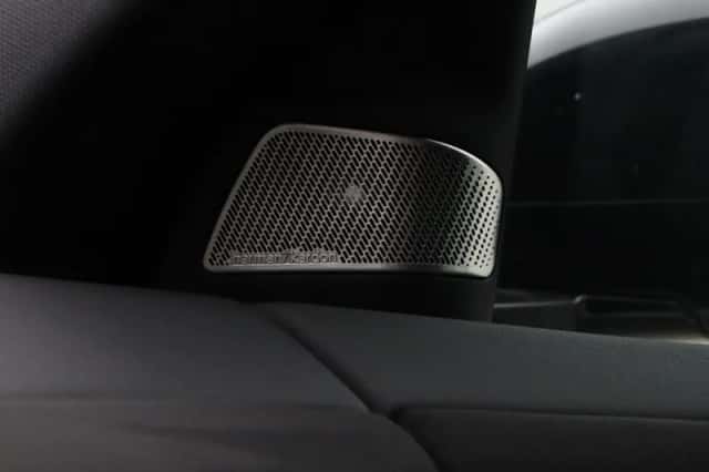 BMW iX3 (2026) thumbnail 25