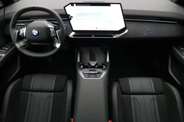 BMW iX3 (2026) thumbnail 30