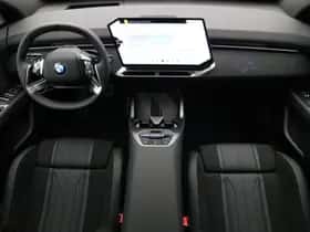 BMW iX3 (2026) thumbnail 30