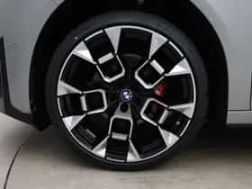 BMW iX3 (2026) thumbnail 9