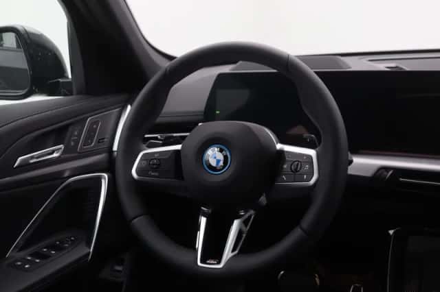 BMW X1 (2026) thumbnail 2