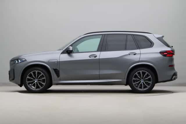 BMW X5 (2025) thumbnail 12