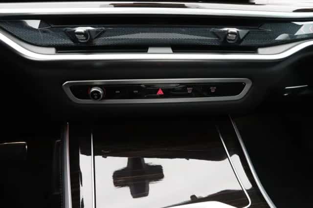 BMW X5 (2025) thumbnail 14