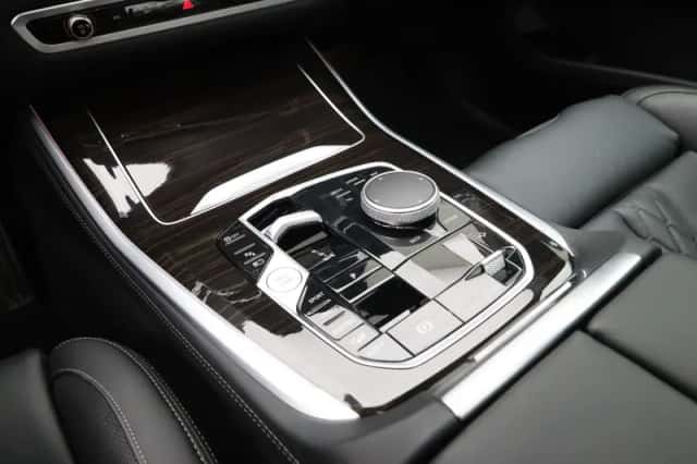 BMW X5 (2025) thumbnail 18